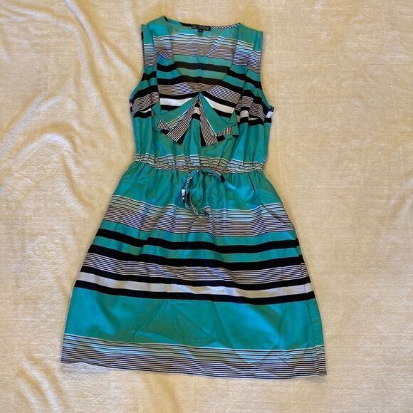 Summer Dress Sz M‎ - Picture 2 of 5